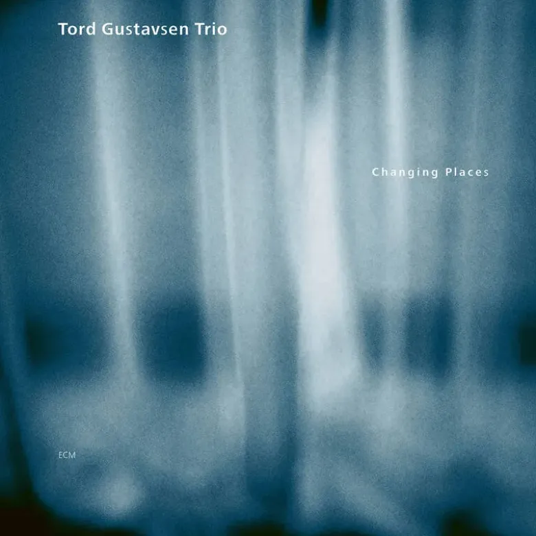Album33 T 30 CM Changing Places