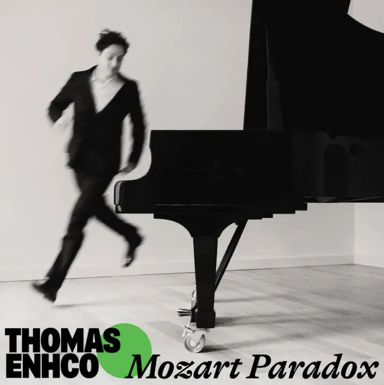 Album33 T 30 CM Mozart Paradox