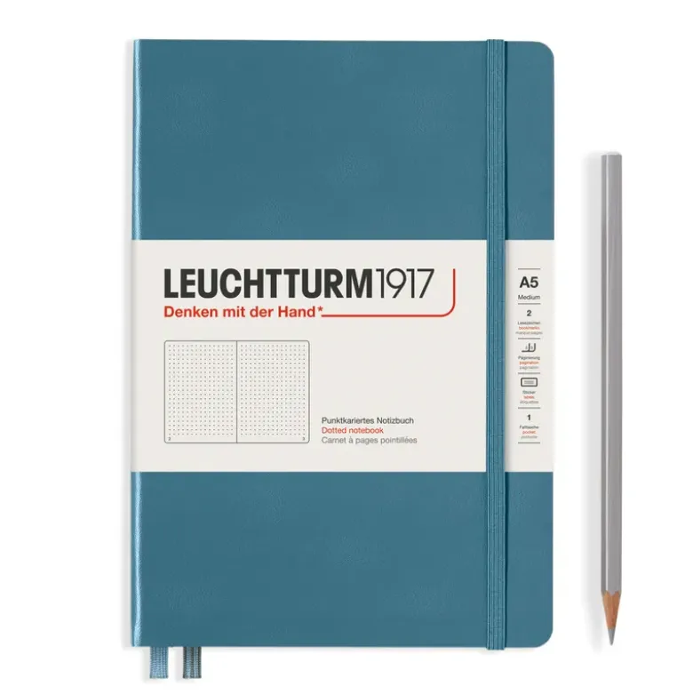 Carnet de notes Medium (A5), Couverture rigide, 251 pages num., Stone Blue, pointillé